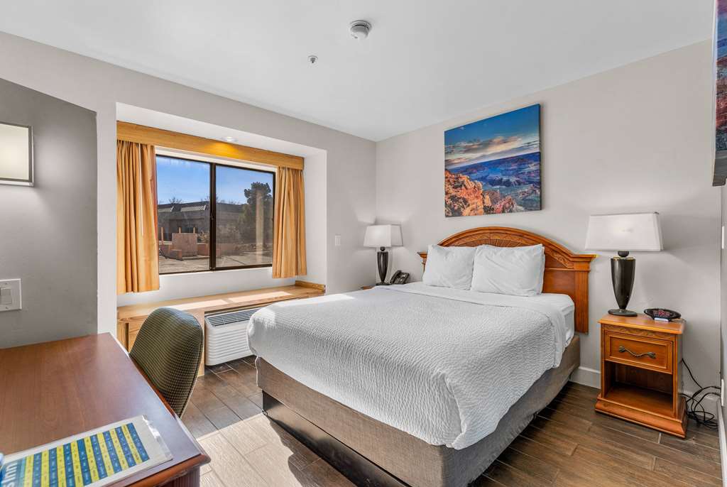 Days Inn by Wyndham Camp Verde Arizona - photo 14