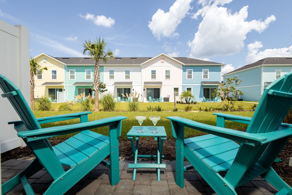 Sandy Bottoms at Margaritaville — hotel in Poinciana