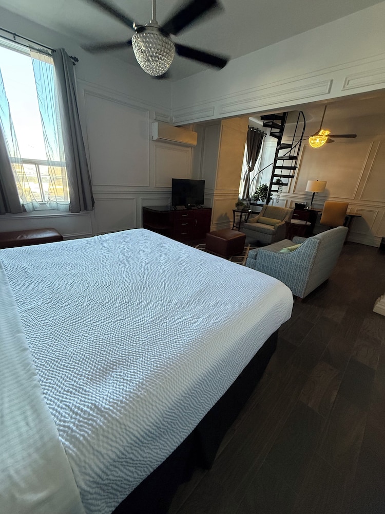 The Gadsden Hotel - photo 11