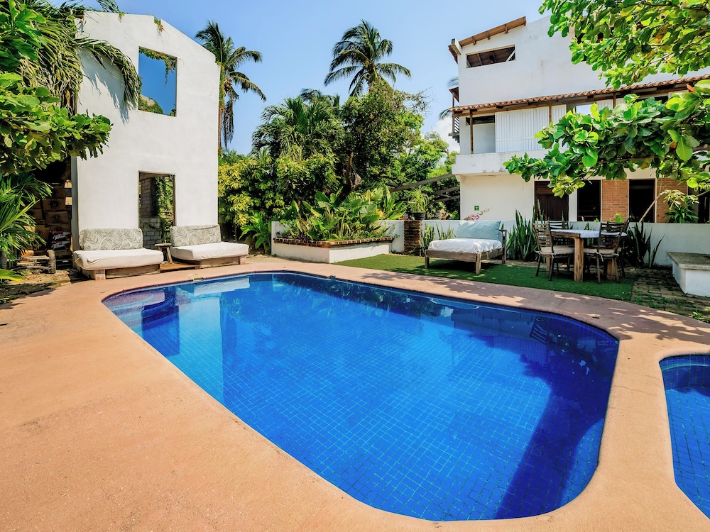 Capital O Verdemar pet-friendly hotel Acapulco De Juarez