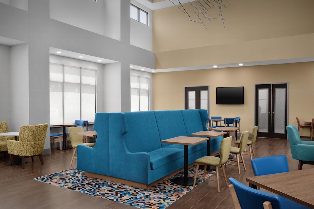 Hampton Inn & Suites Tupelo Barnes Crossing - photo 33