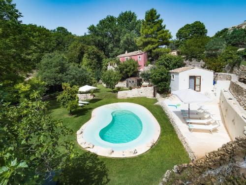 Villa Molinum — 4-Star Luxury Hotel in Palazzolo Acreide, Italy