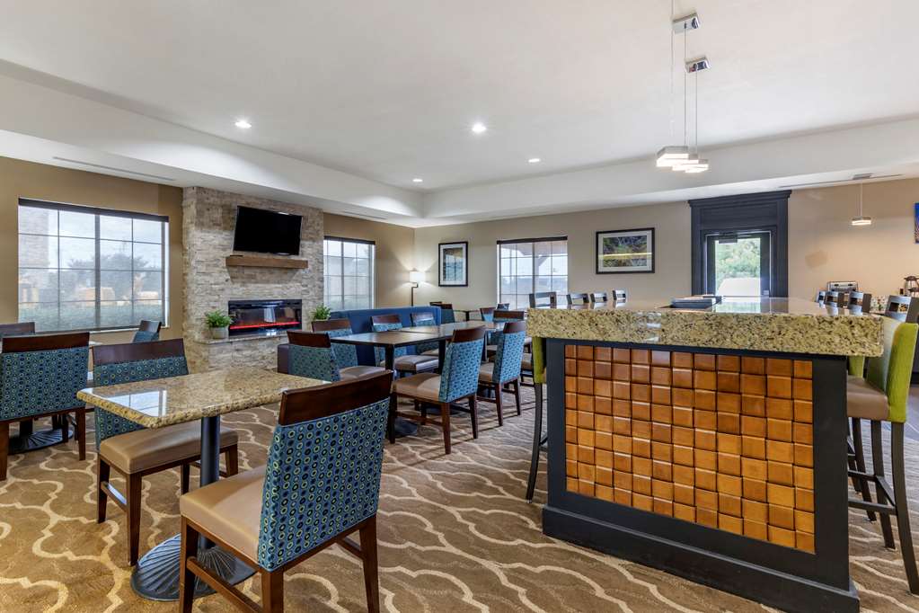 Comfort Suites Buda Austin South - photo 37