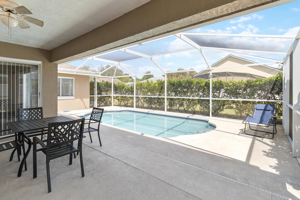 Great Community Amazing Private Pool Near Disney — 4-Star Luxury Hotel in Davenport, United States
