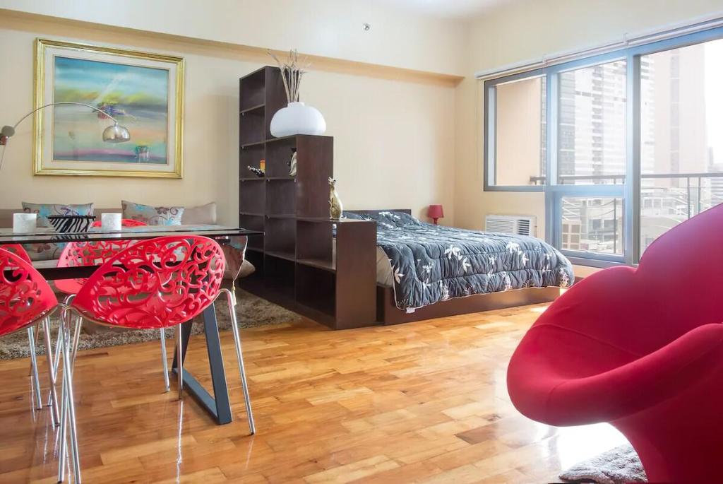 Mosaic 10H Greenbelt Studio — 4-Star Luxury Hotel in Manila, Philippines