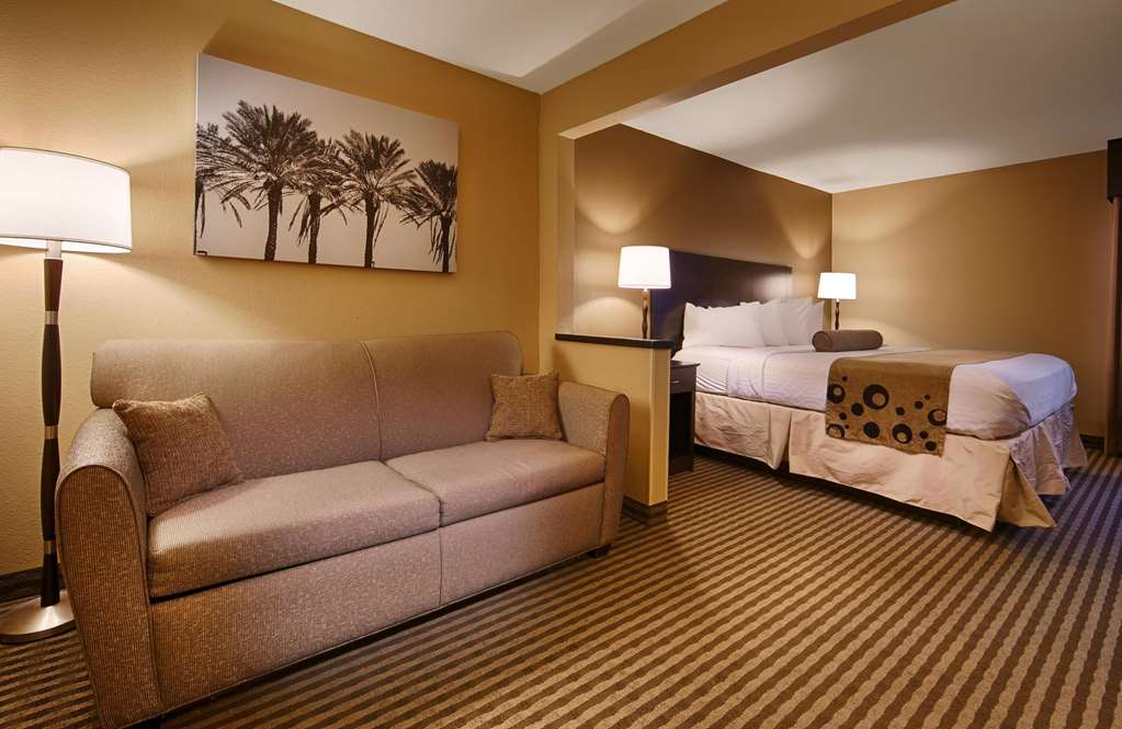 Best Western Plus Mishawaka Inn - photo 16