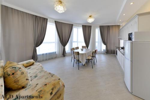Apartment Lux 177 A ЭКСПО Mega Silky Way — 4-Star Luxury Hotel in Nur Sultan, Kazakhstan
