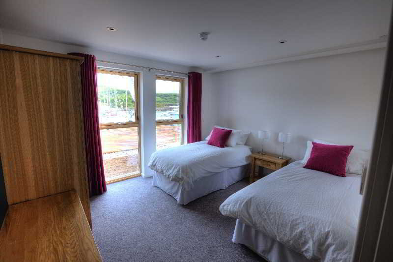 Portavadie Luxury Apartments — 5-Star Luxury Hotel in Tarbert, United Kingdom