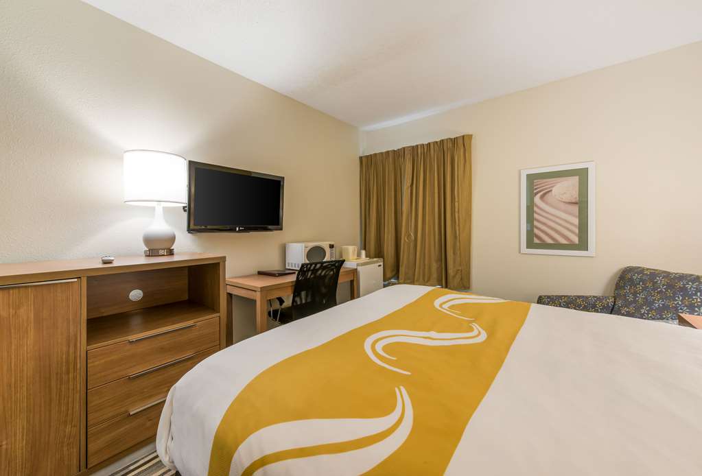 Quality Inn Michigan City South - photo 11