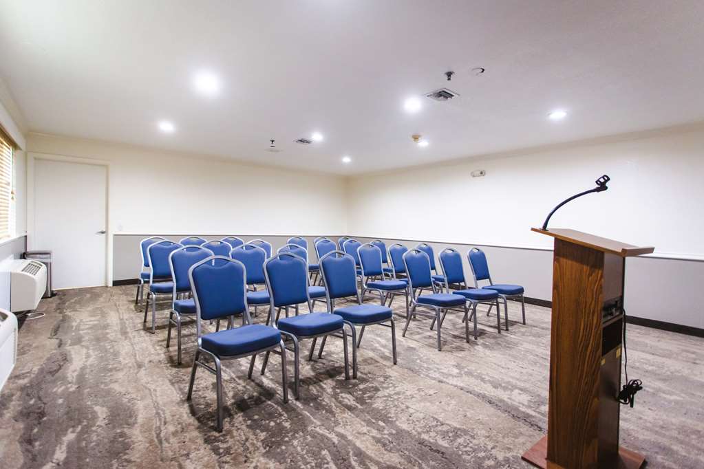 Best Western Pearland Inn - photo 16