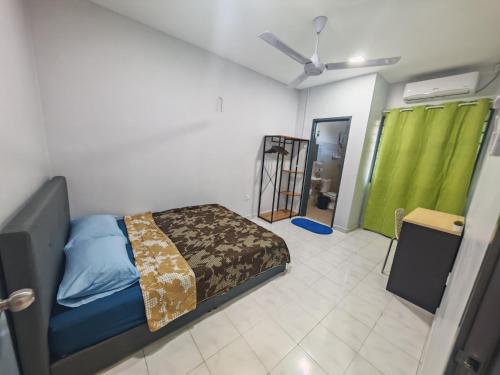 MixxHome Seremban 2 One Queen Bed Private Bathroom in Seremban, Malaysia
