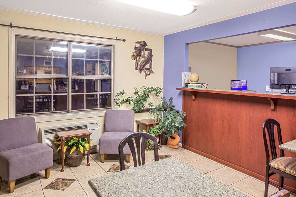 Days Inn by Wyndham Monroe LA - photo 6