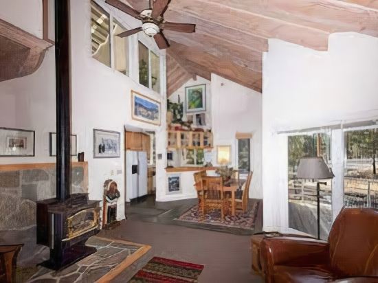 Spike's Place - photo 2