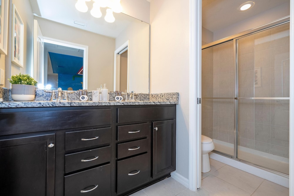 8848 BC Luxurious 8BR Villa with Private Pool & Spa at Windsor at Westside Resort - photo 27