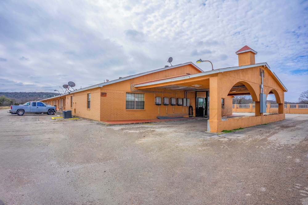 Executive Inn Mineral Wells - photo 48
