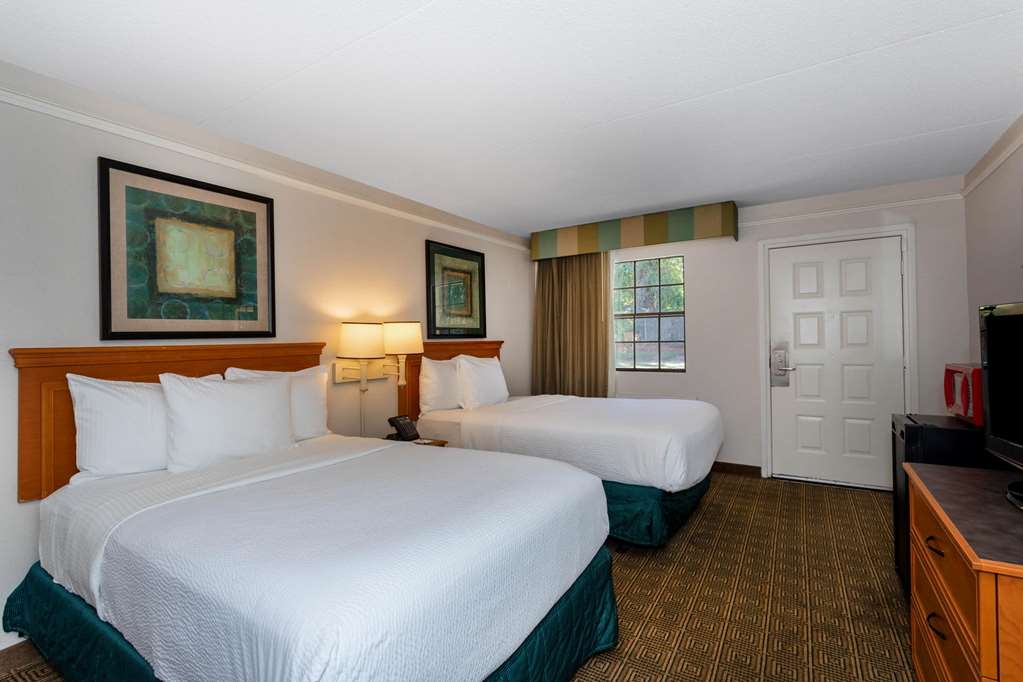 La Quinta Inn by Wyndham Tallahassee North - photo 54
