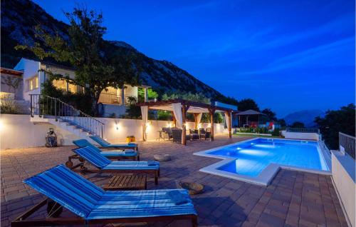Amazing Home In Zvecanjegata — 4-Star Luxury Hotel in Omis, Croatia