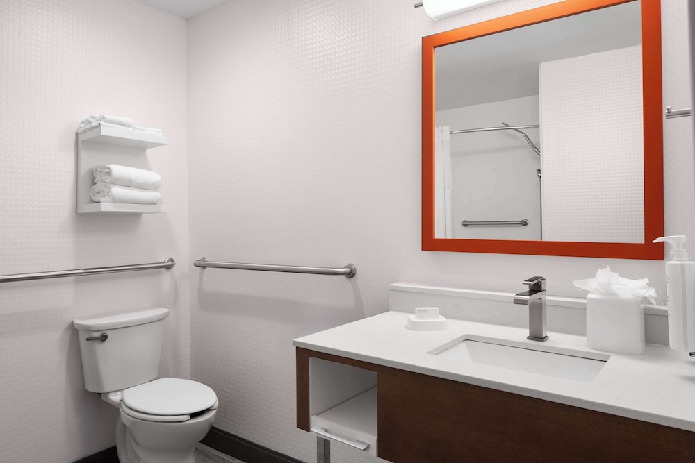 Hampton Inn Norfolk Virginia Beach - photo 22
