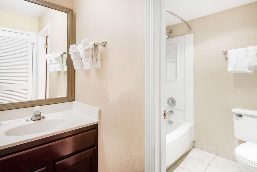 Hawthorn Extended Stay by Wyndham Columbus North - photo 7