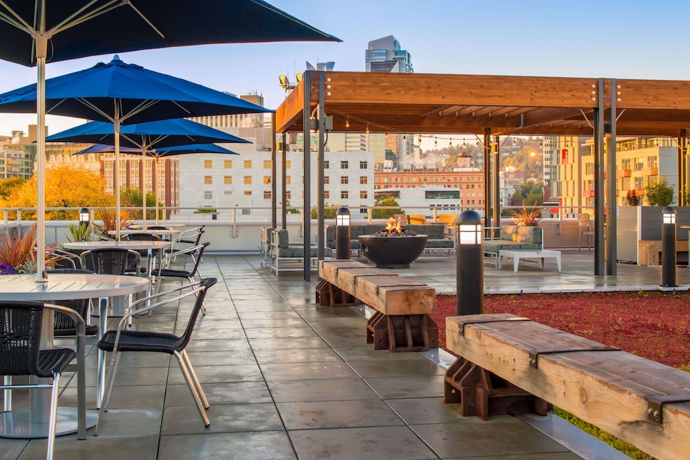 Hampton Inn & Suites Portland Pearl District - photo 50