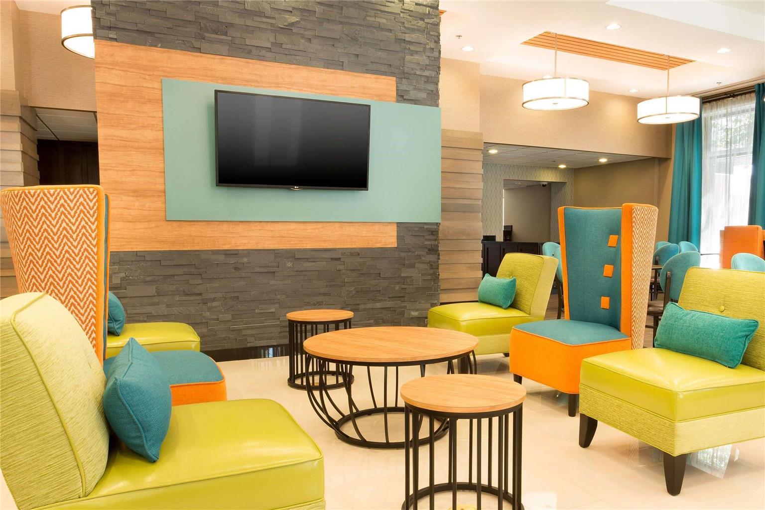 Heritage Inn & Suites San Antonio Airport Trademark Wyndham - photo 2
