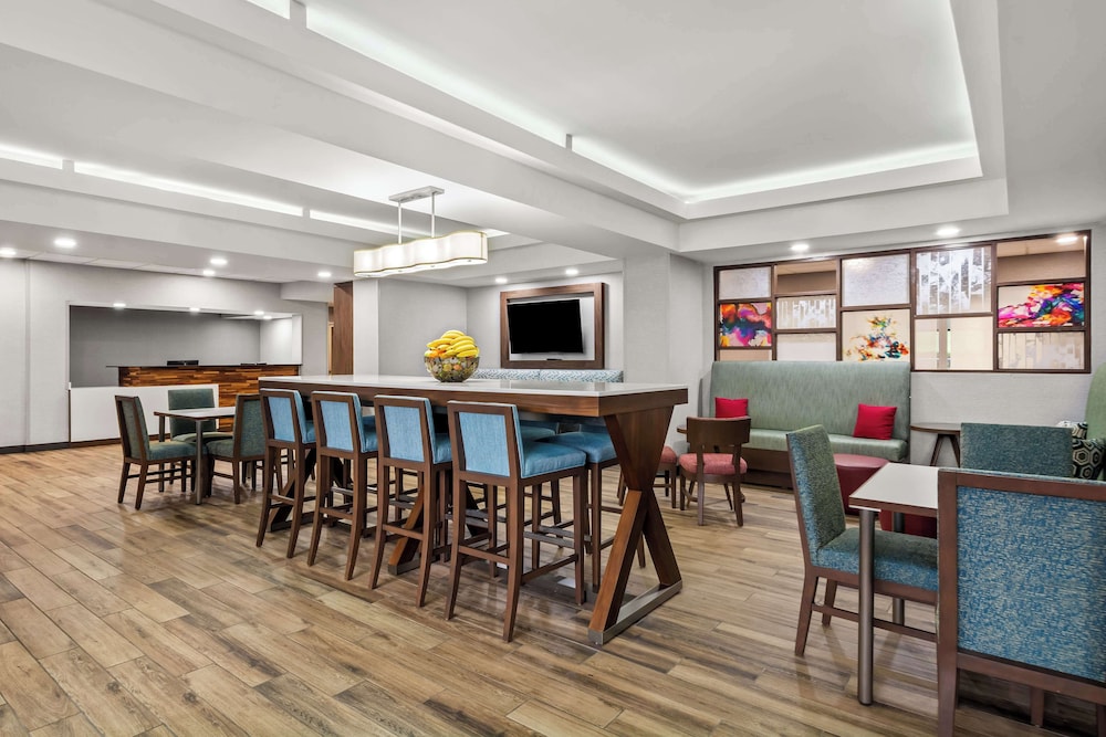 Hampton Inn Lexington Georgetown - photo 25