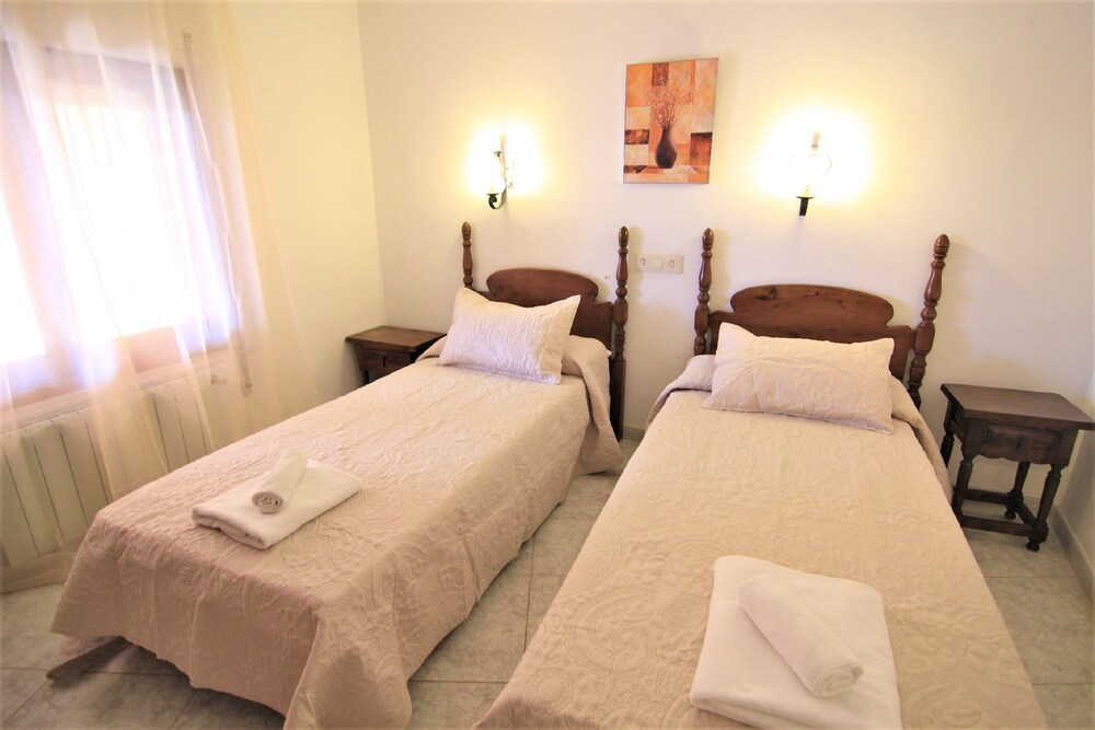 Maryvilla 1056 — Calp — photo 4