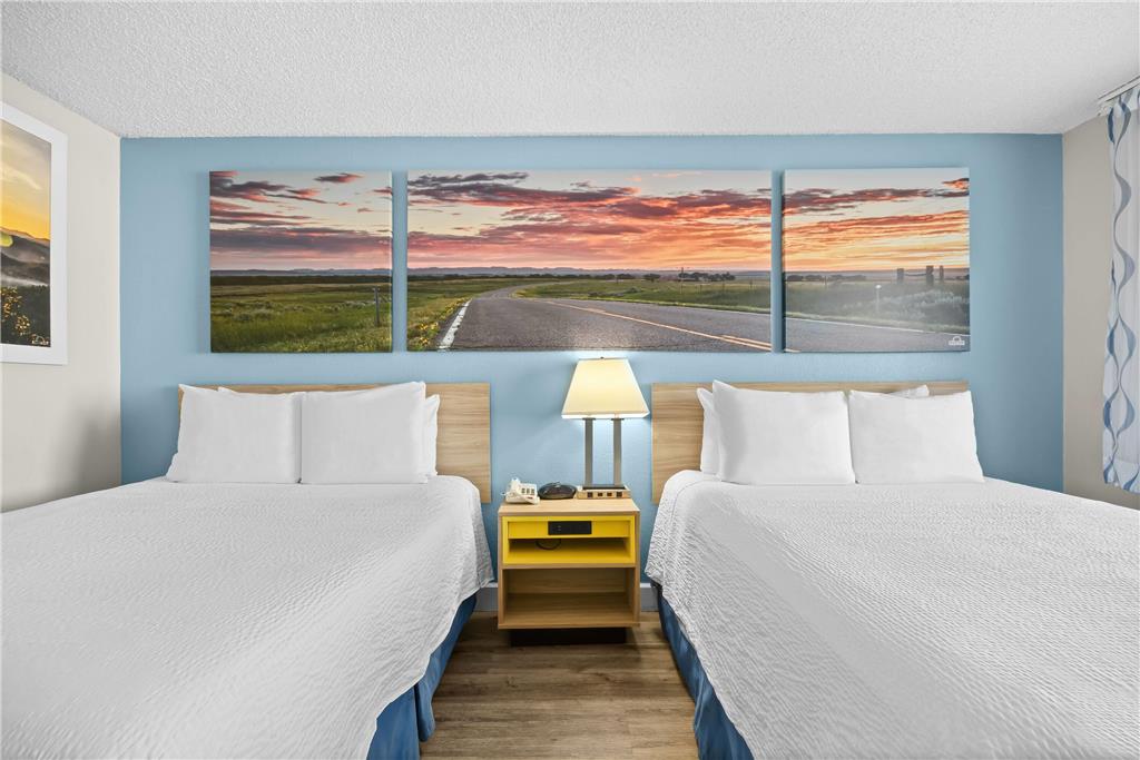 Days Inn by Wyndham Lost Hills - photo 17