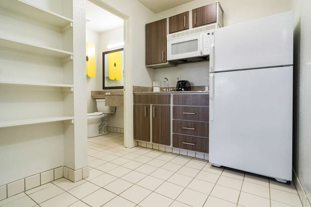 Studio 6 Plano TX Dallas Plano Medical Center - photo 17