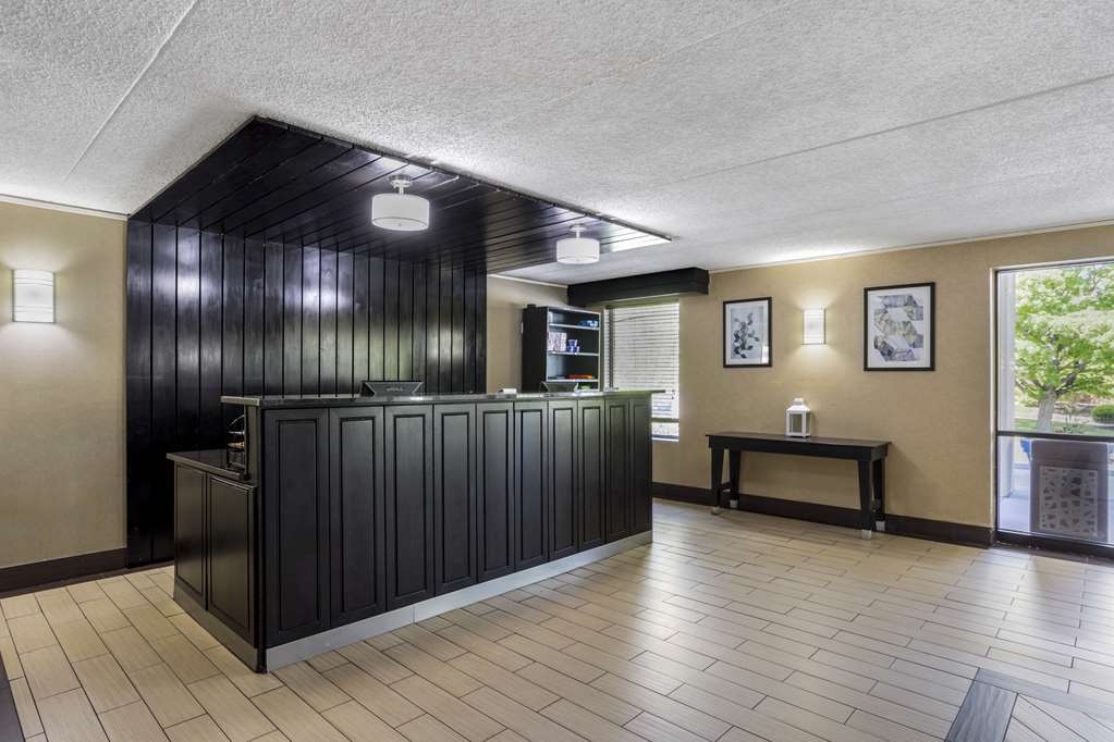 Best Western Harrisburg North Hotel - photo 33