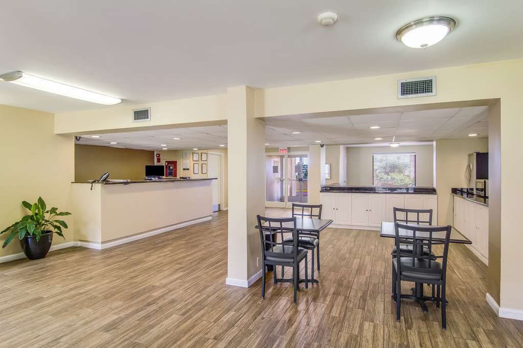 Suburban Studios Hotel Kingsland Near I 95 - photo 29
