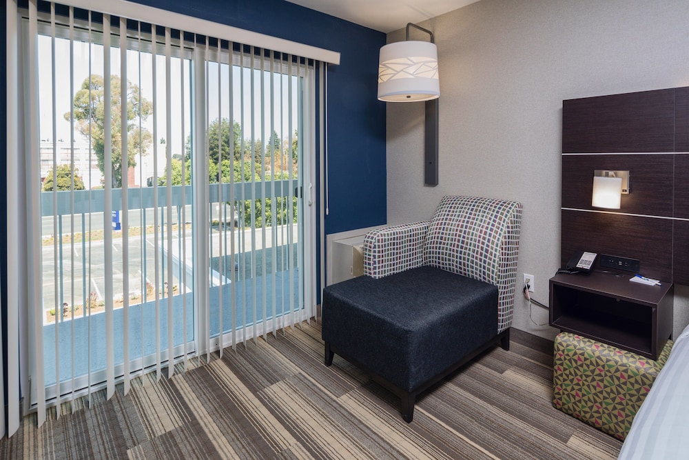 Holiday Inn Express Sunnyvale Silicon Valley by IHG - photo 2