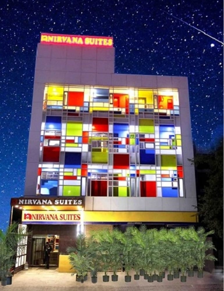 Nirvana Suites - last minute hotel in New Delhi