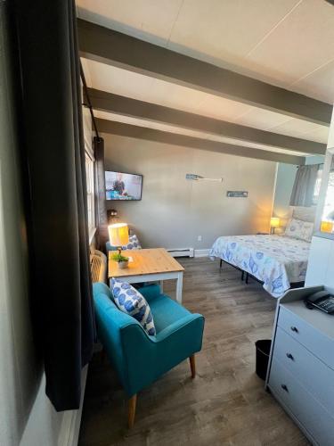 Claddagh Motel & Suites - photo 53