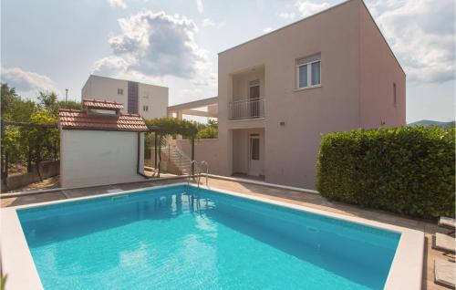 Stunning Home In Dugopolje — 4-Star Luxury Hotel in Dugopolje, Croatia