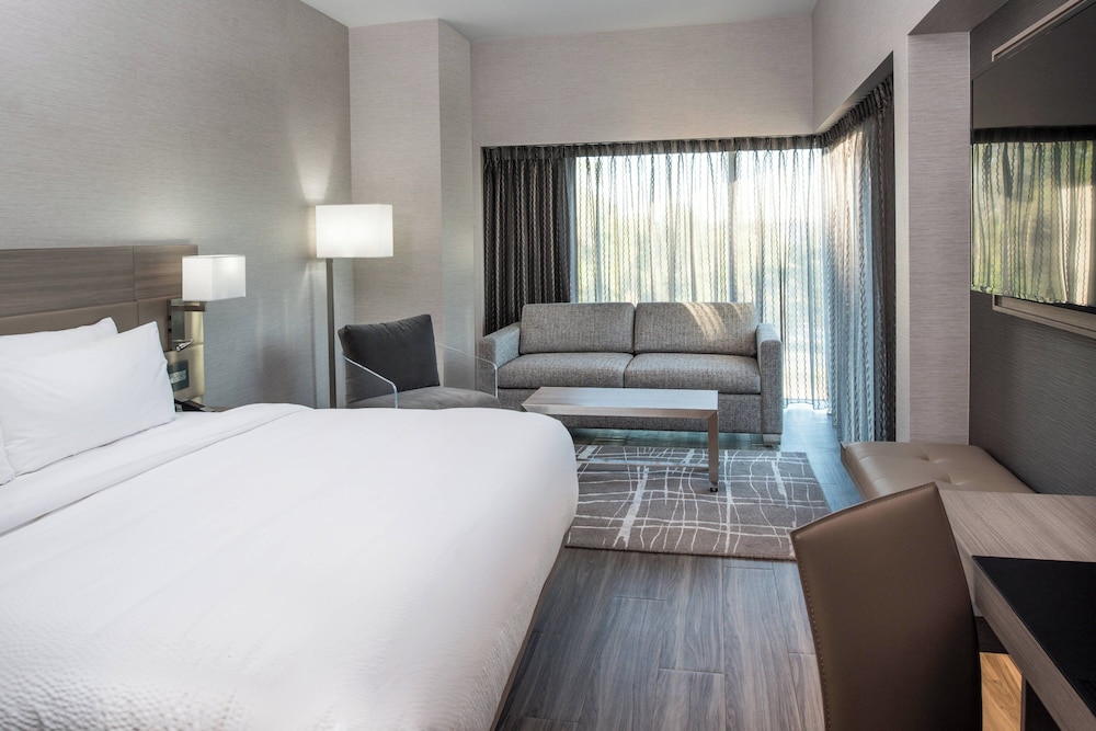 AC Hotel by Marriott Boston Cambridge - photo 20