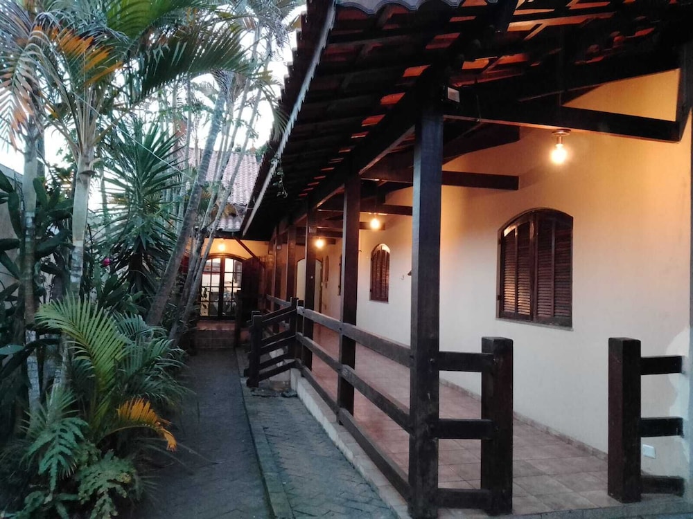 Haja Luz Pousada em Itaquaquecetuba in Itaquaquecetuba, Brasil