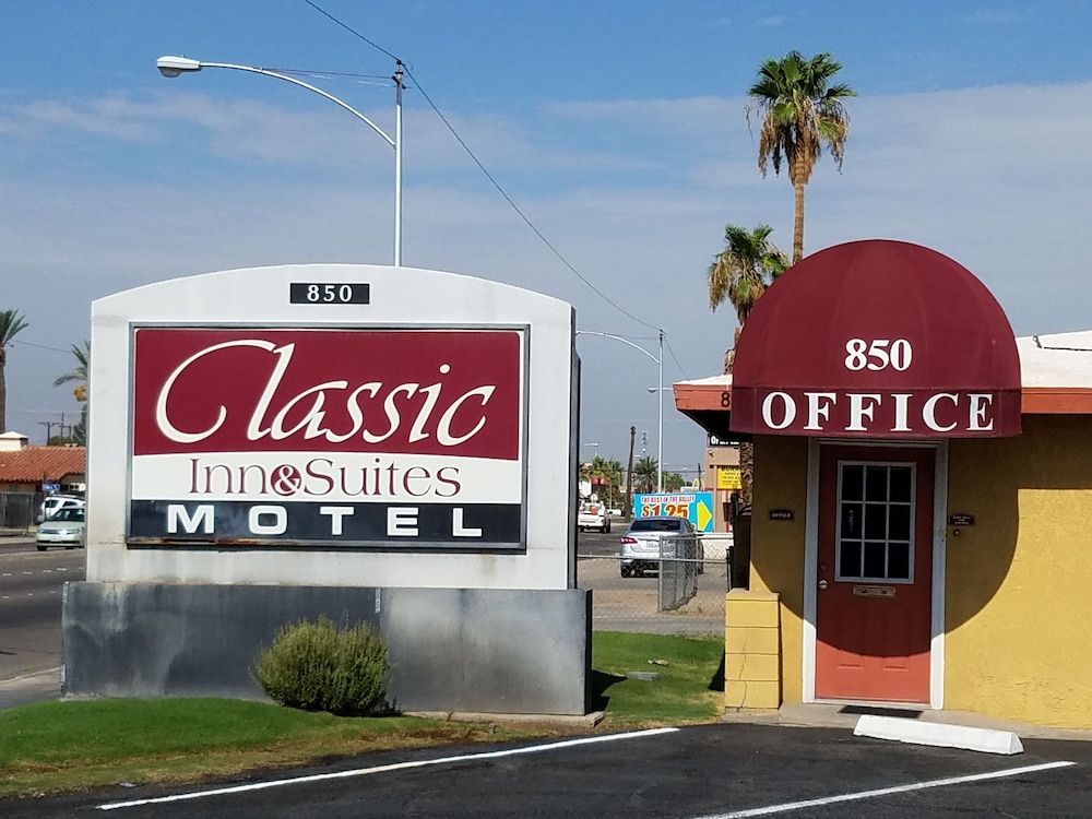Classic Inn & Suites - photo 19