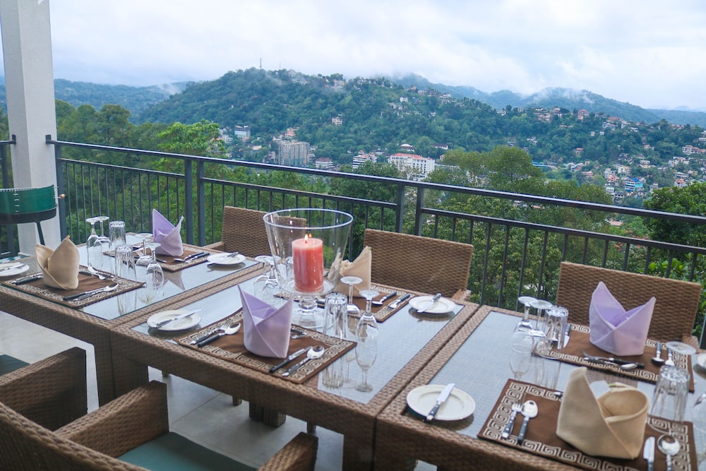 Holistic Villas Hills — 4-Star Luxury Hotel in Kandy, Sri Lanka