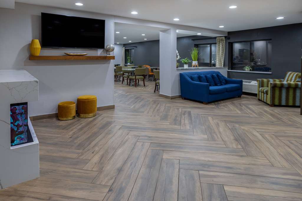 Days Inn by Wyndham Pleasant Prairie Kenosha - photo 12