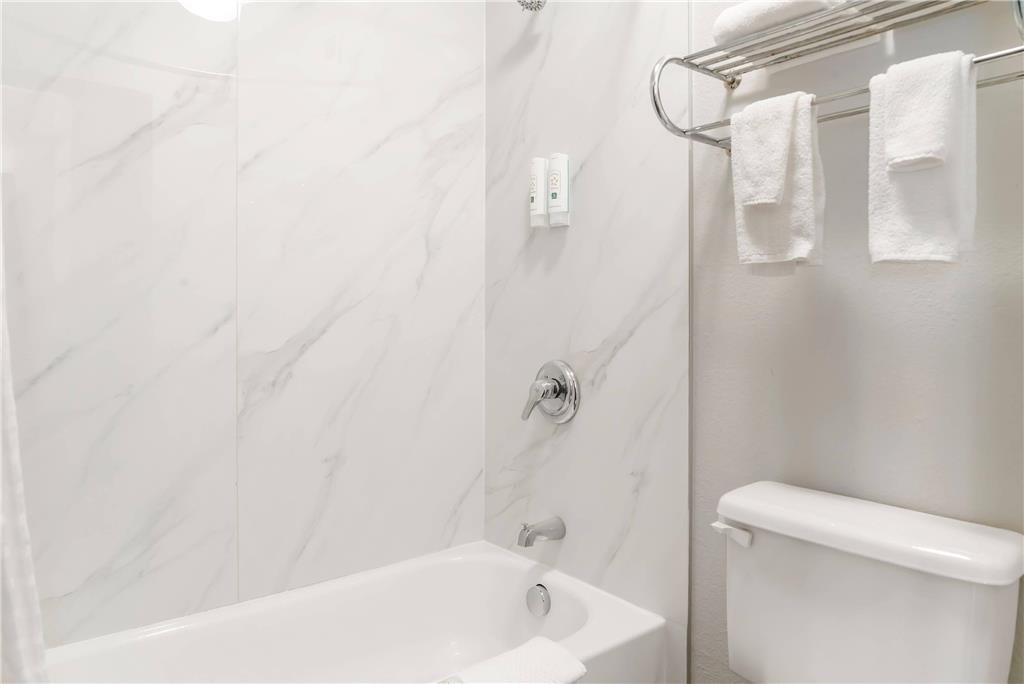 Quality Inn Grand Rapids South Byron Center - photo 12