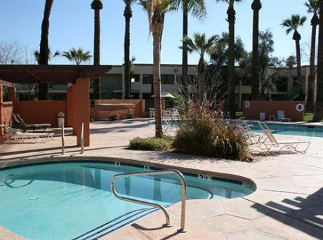 Quality Inn & Suites Downtown Arizona - photo 5