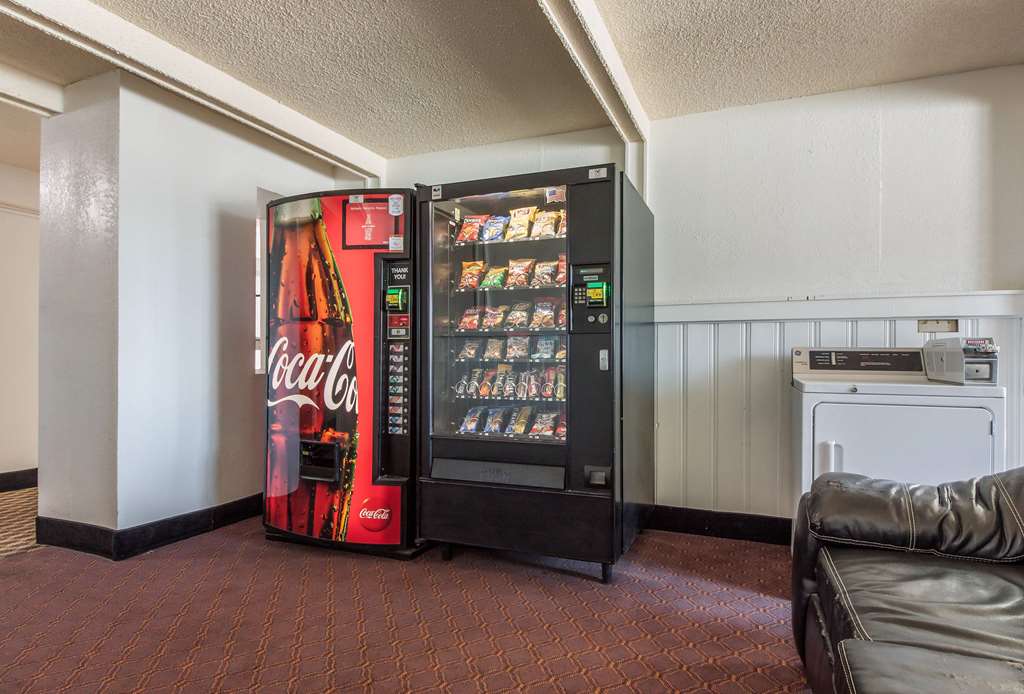Econo Lodge Lexington - photo 28