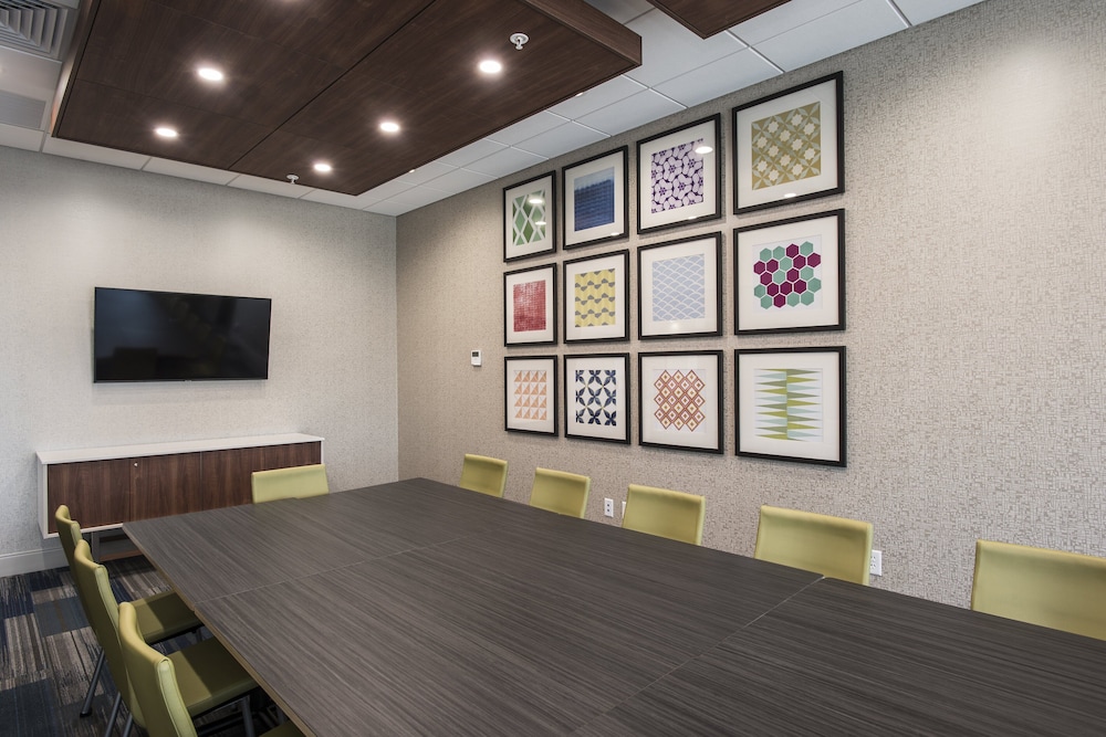 Holiday Inn Express & Suites Phoenix North Happy Valley by IHG - photo 43