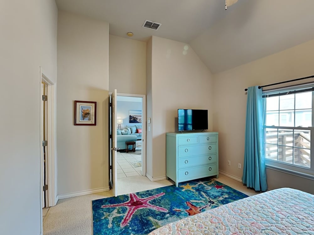 Beach Place by Silver Sands Vacation Rentals — 4-Star Luxury Hotel in Port Aransas, United States