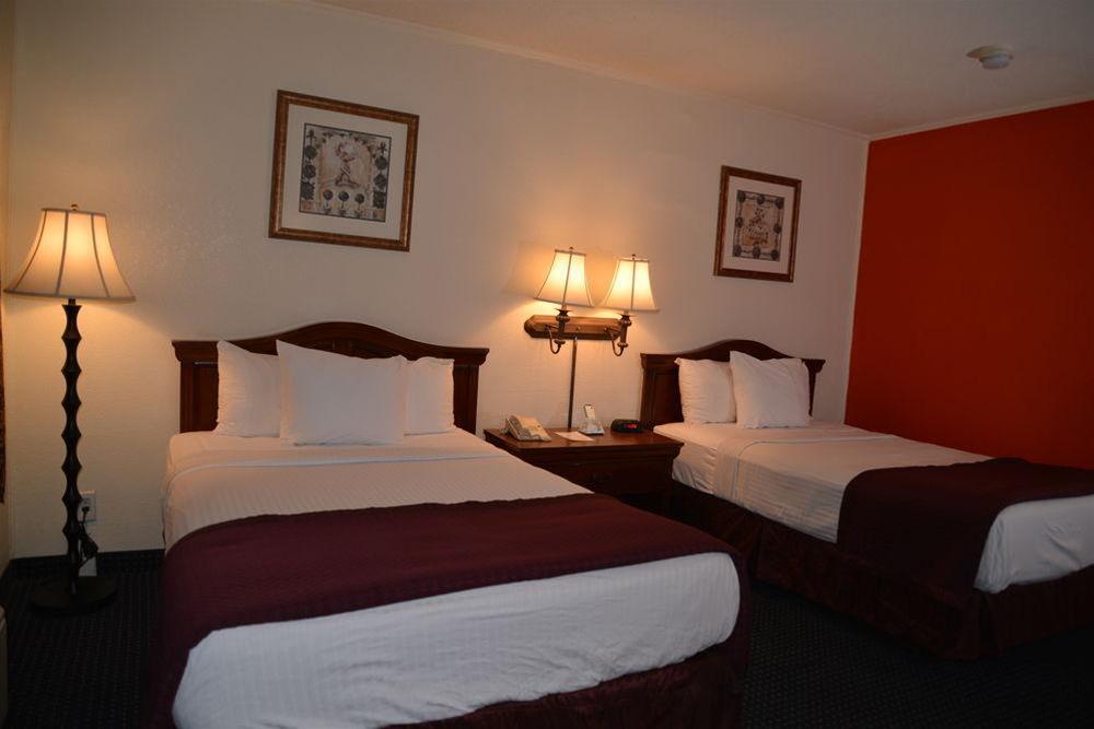 Rocky Mount Inn - photo 7