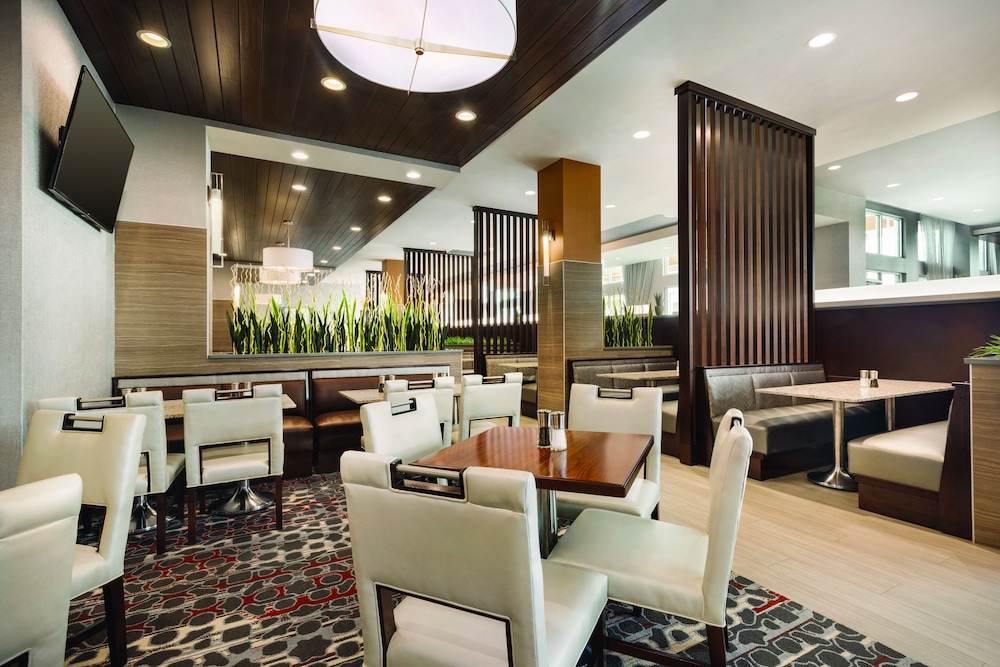 Embassy Suites by Hilton Noblesville Indianapolis Convention Center - photo 39