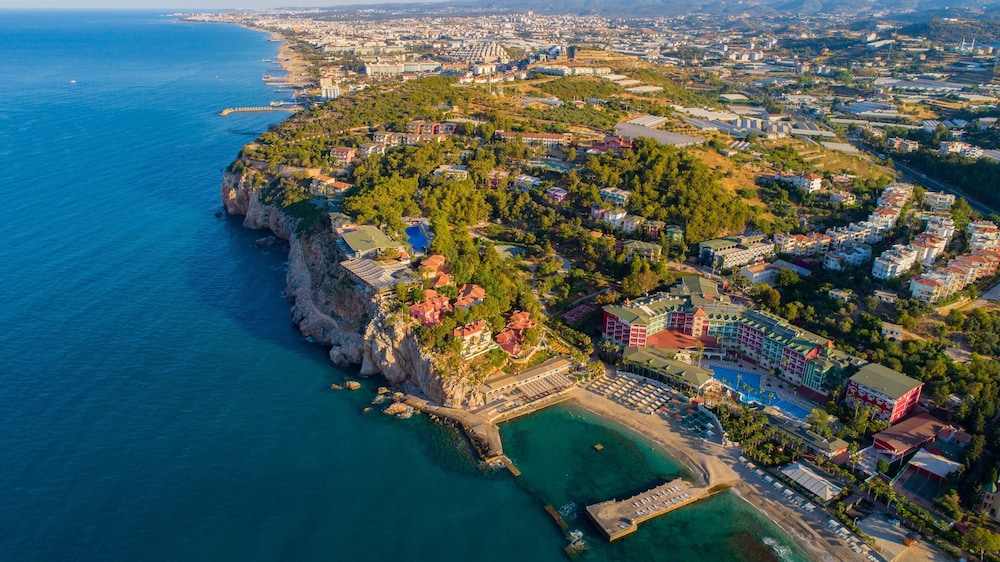 Larissa Hill Beach Hotel