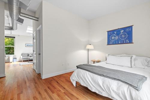 Logan Circle Carriage House 1b 1b Central & Bright — 4-Star Luxury Hotel in Washington, United States