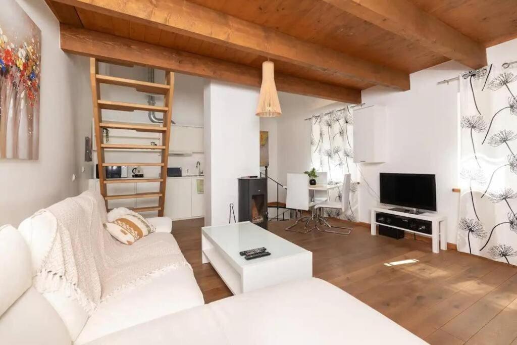 Cozy 3 story house in Old Town — 4-Star Luxury Hotel in Tallinn, Estonia